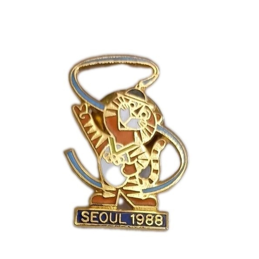 1988 Seoul Olympics Hodori Tiger Mascot with Ribbon Lapel Hat Pin Pinback